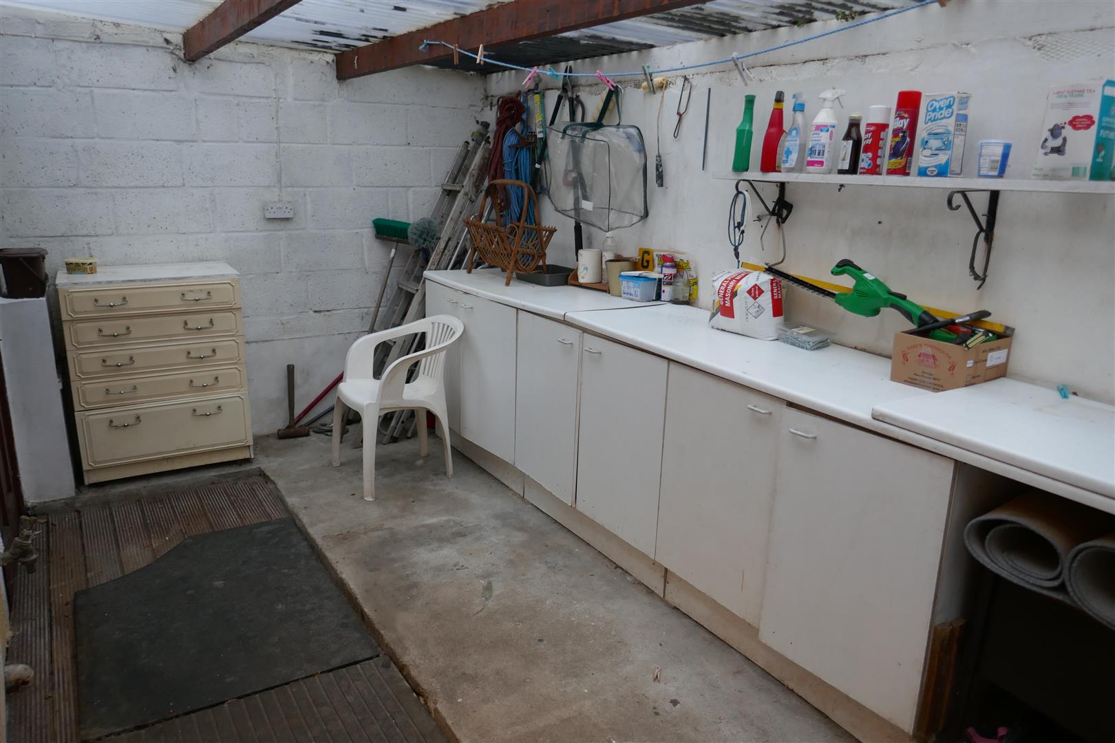 GARDEN ROOM